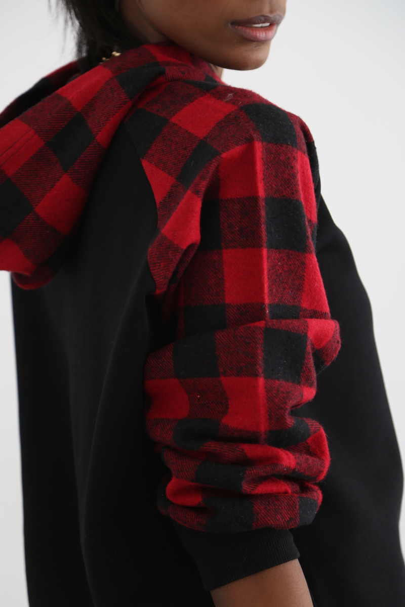 Siyah Kaşe Detaylı Oversize Sweatshirt 23022