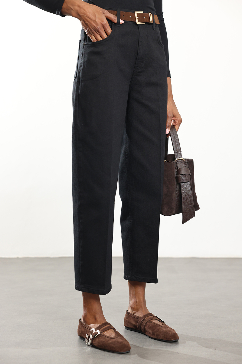 Siyah Kemerli Baggy Jean 3010