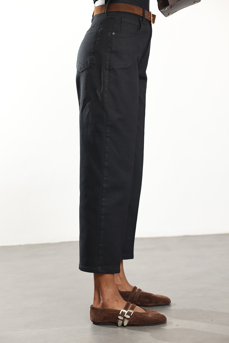 Siyah Kemerli Baggy Jean 3010