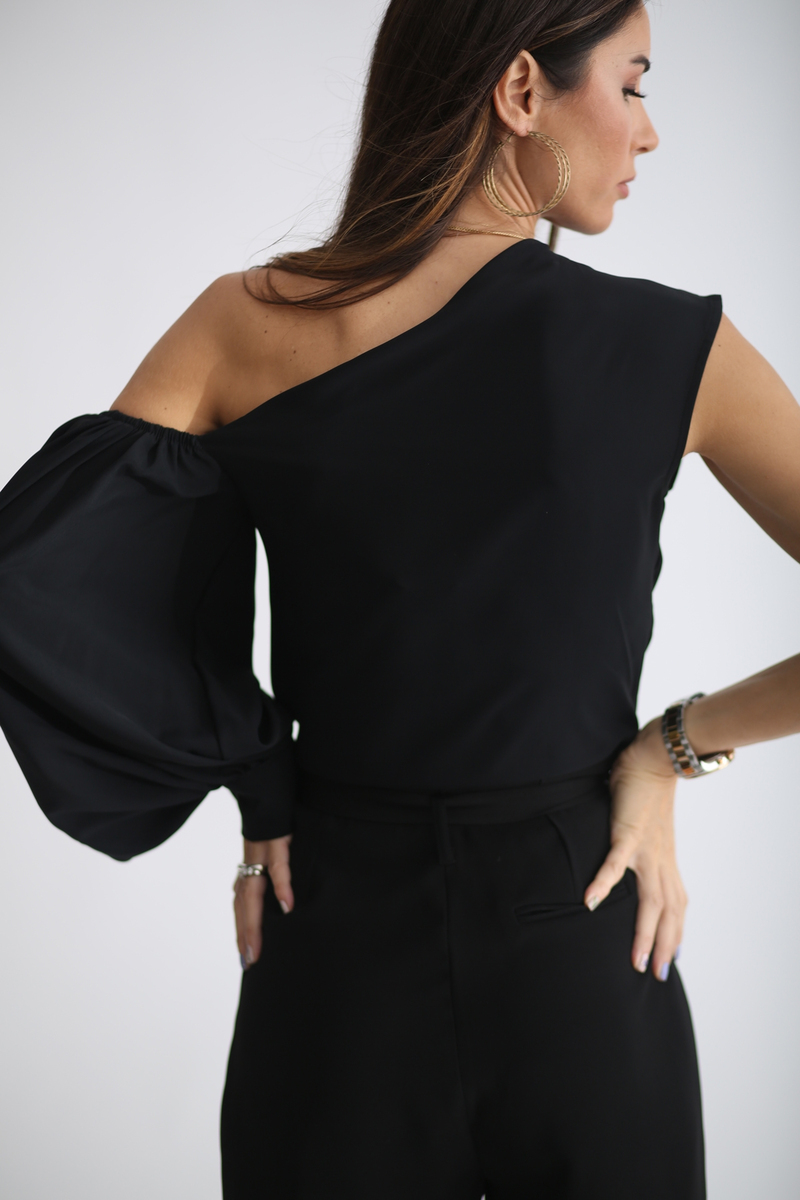Siyah Kol Detaylı Bluz 6540