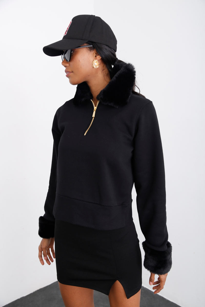 Siyah Kürk Detaylı Şardonlu Sweatshirt 