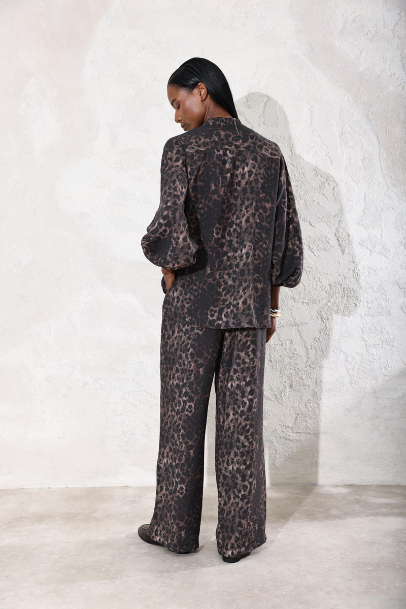 Siyah Leopar Desen Gömlek Pantolon Takım 