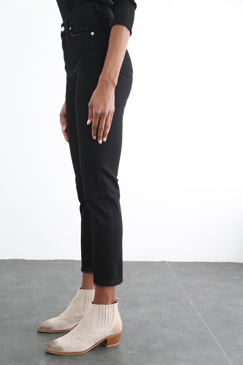 Siyah Likralı Mom Jean 1760