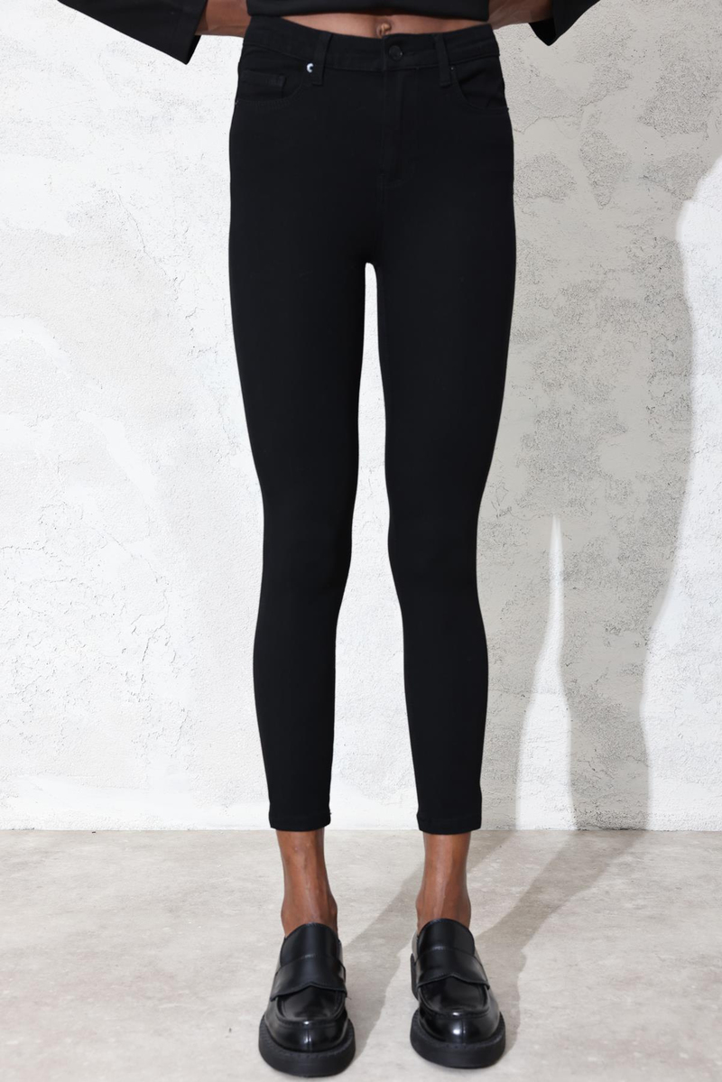 Siyah Likralı Skinny Fit Jean 7277