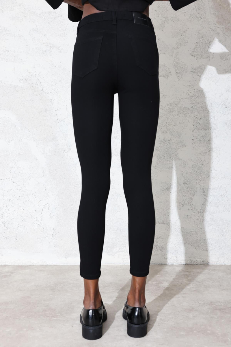 Siyah Likralı Skinny Fit Jean 7277