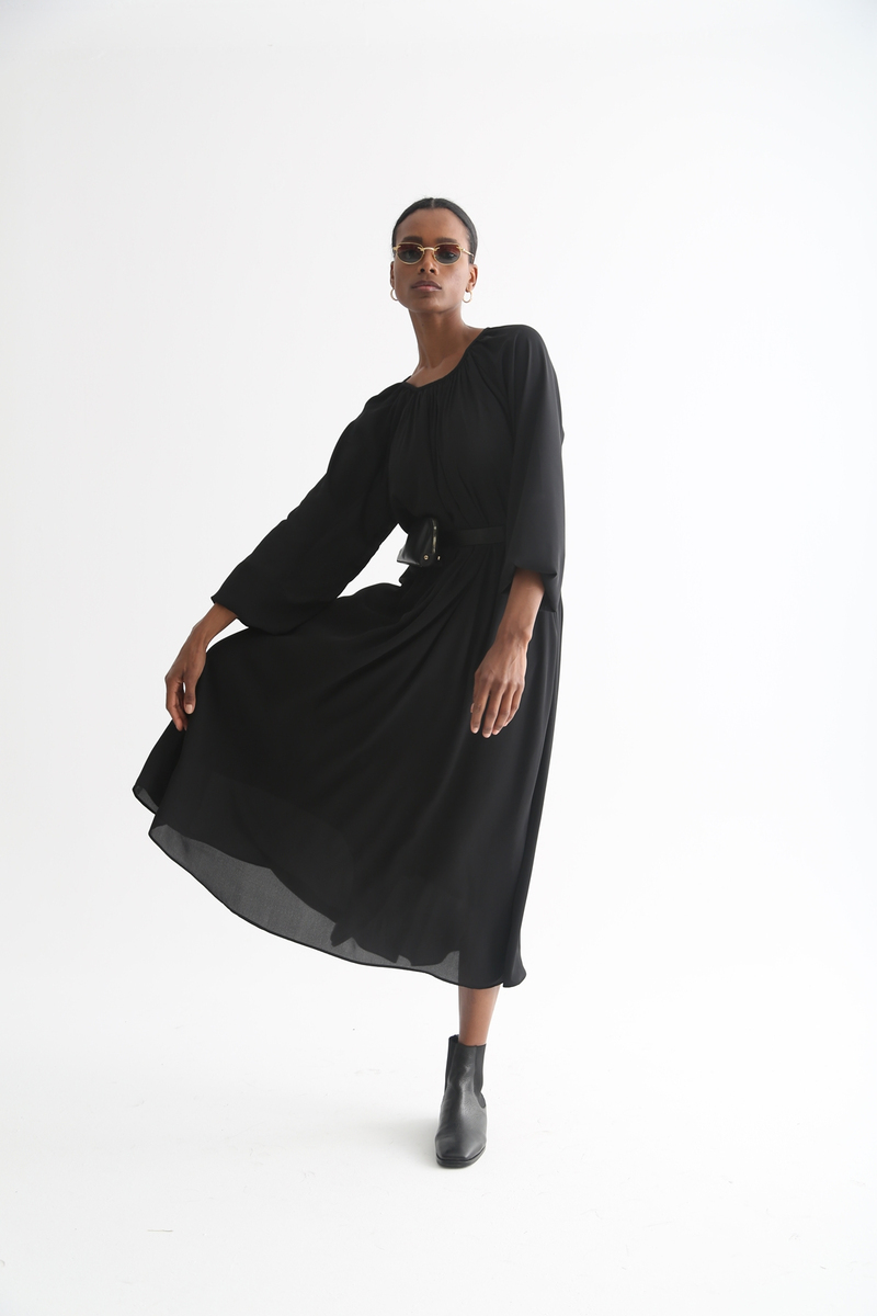 Siyah Oversize Kolları Lastikli Elbise 0081