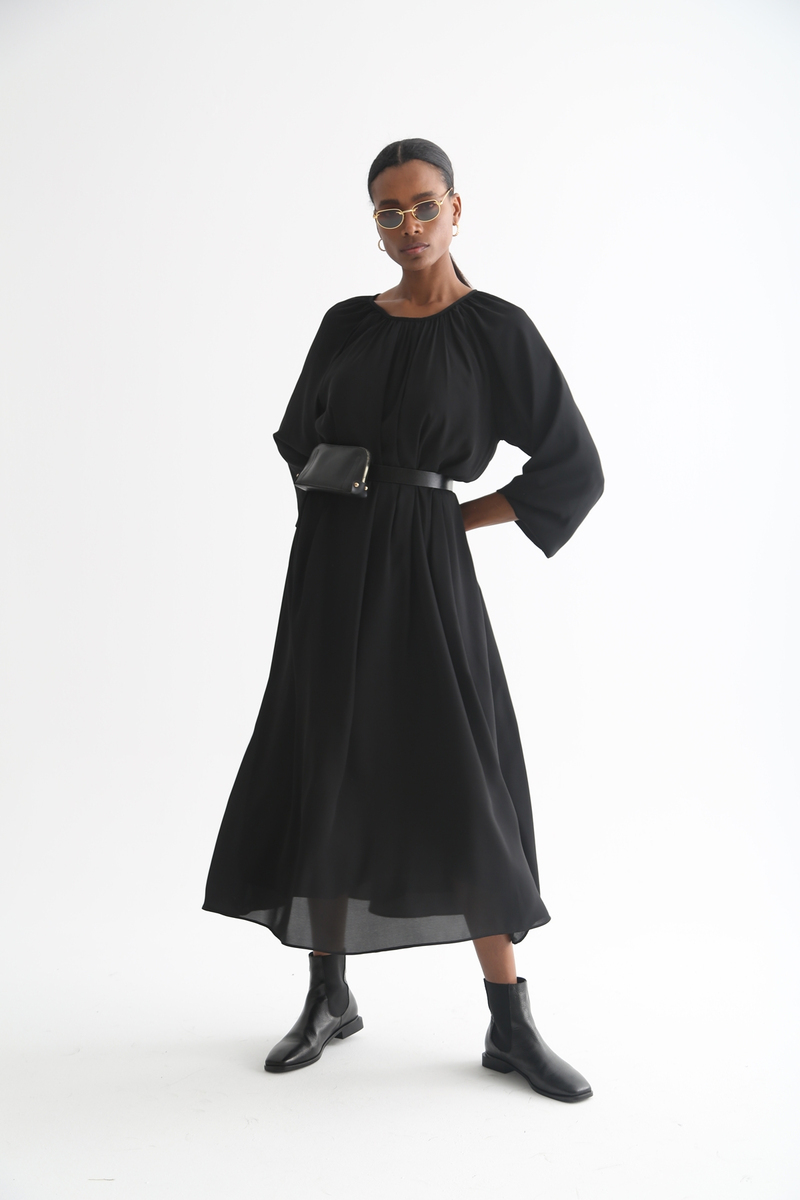 Siyah Oversize Kolları Lastikli Elbise 0081