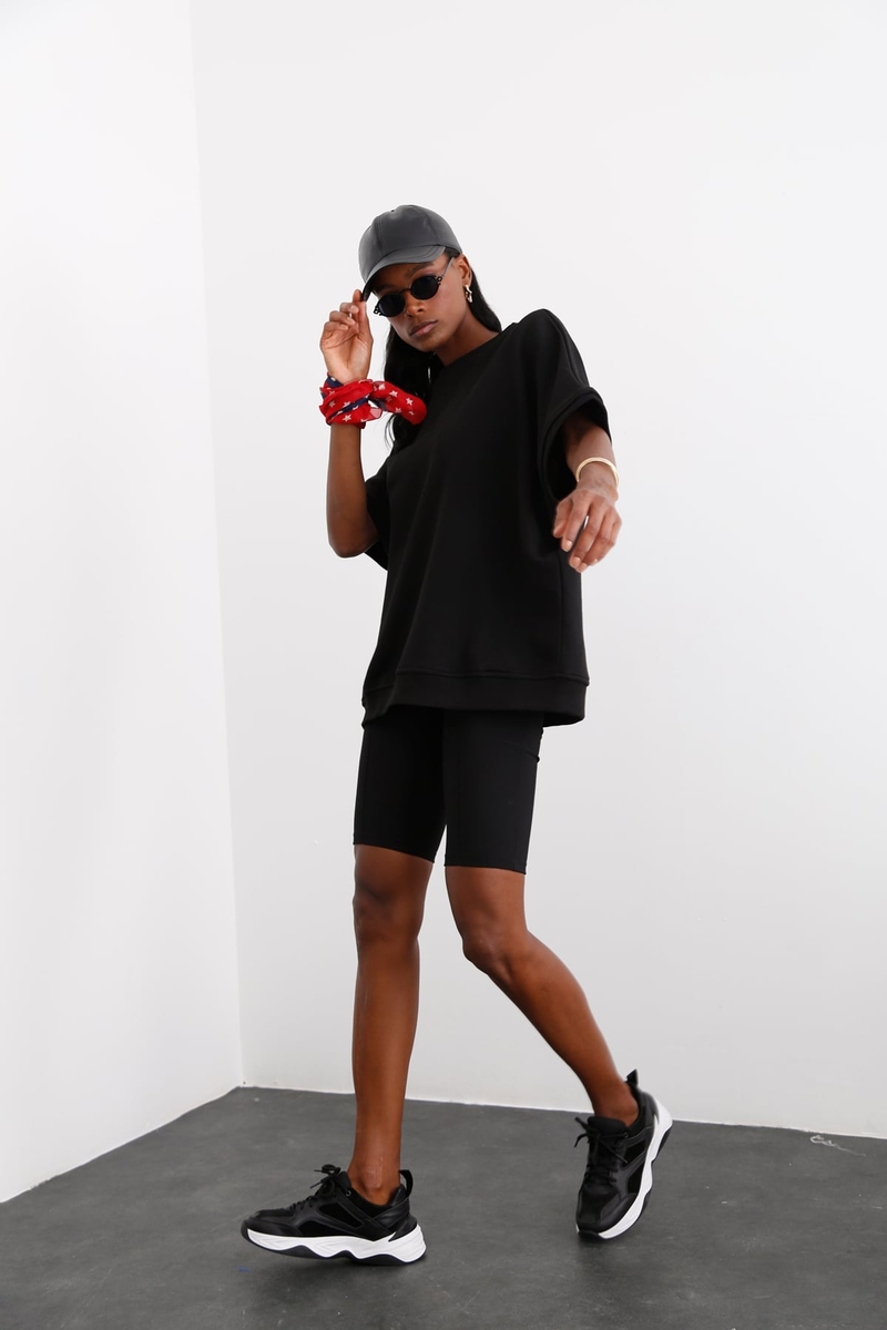 Siyah Oversize Kolsuz Sweatshirt 0021