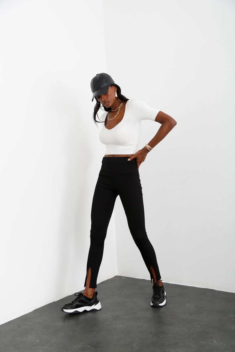 Siyah Paçası Yırtmaçlı Çelik Tayt 03