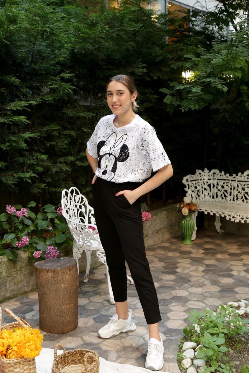 Siyah Paçası Yırtmaçlı Eşofman Pantolon 