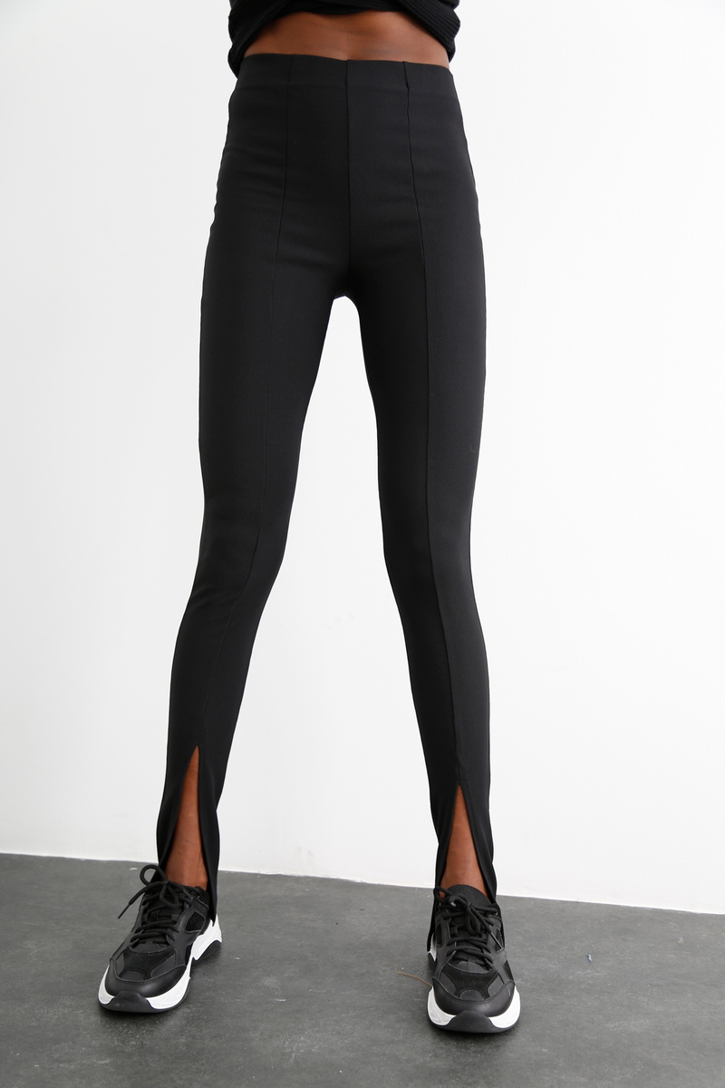Siyah Paçası Yırtmaçlı Stretch Pantolon 70926