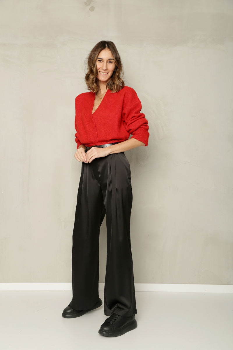 Siyah Pileli Saten Pantolon 37011