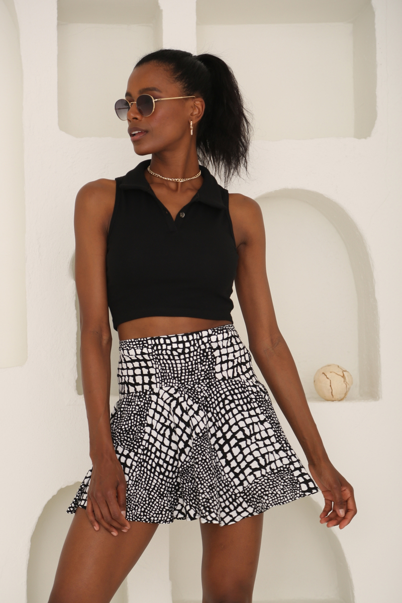 Siyah Polo Yaka Kolsuz Bluz 3697