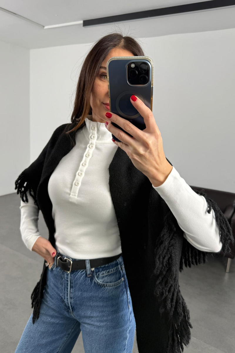 Siyah Püsküllü Üçgen Atkı 16004