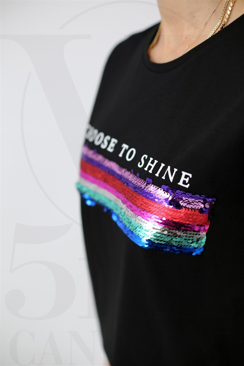 Siyah Renkli Pullu Siyah Tshirt