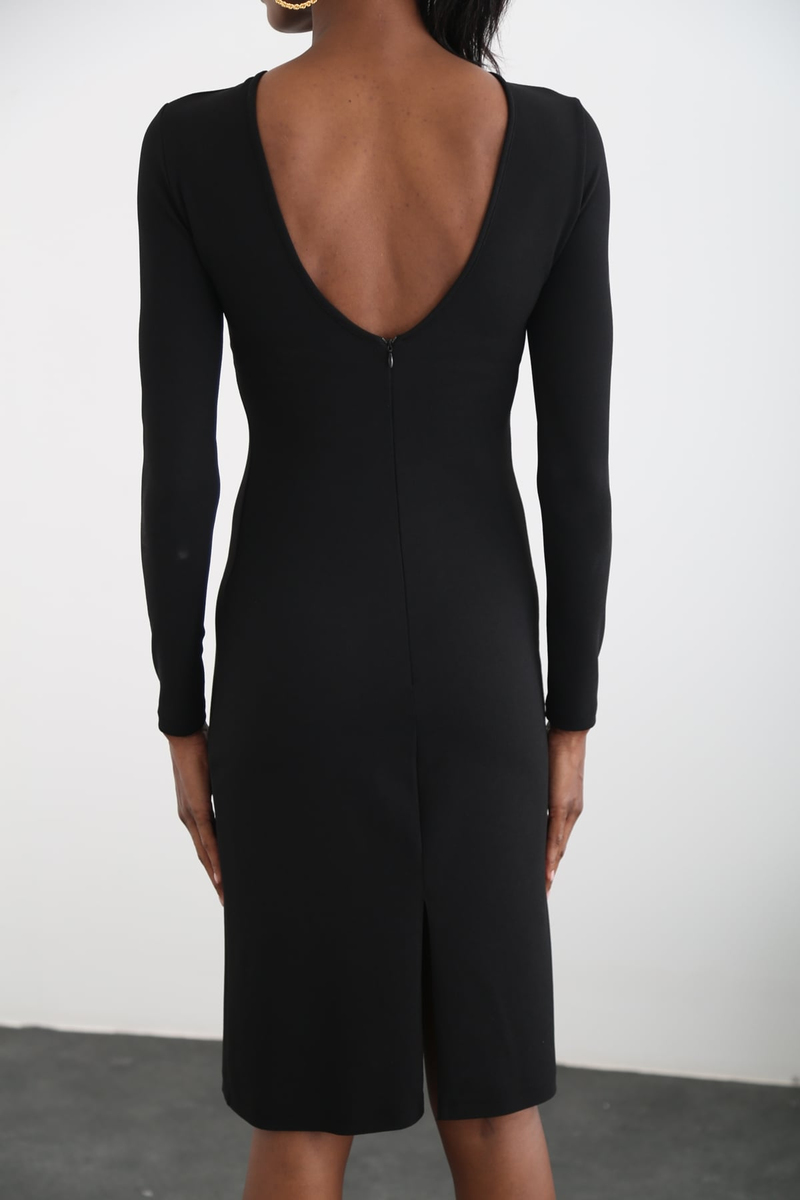 Siyah Sırtı V Midi Krep Elbise 