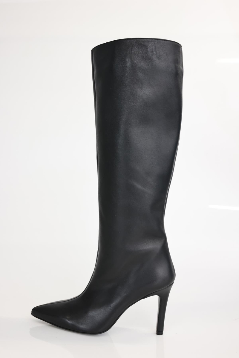 Siyah Sivri Burun Topuklu Çizme 24403