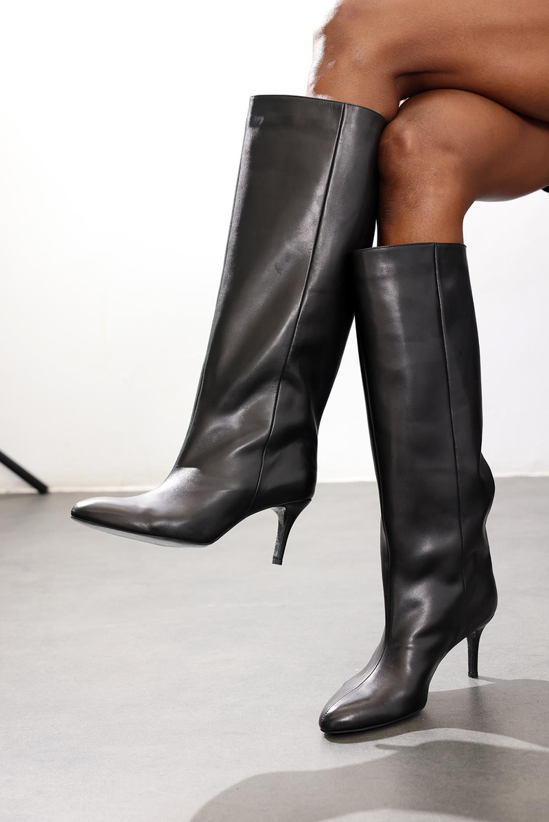 Siyah Topuklu Klasik Çizme 25357