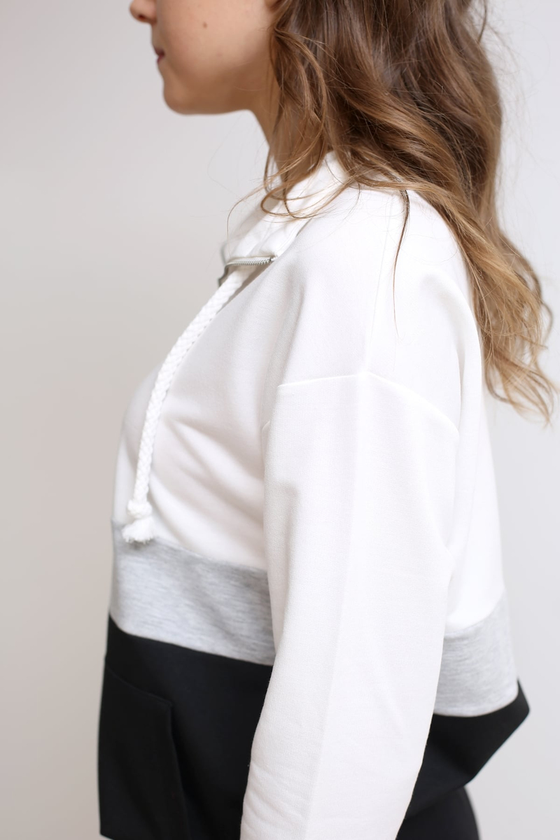 Siyah Üç Renk Yakası Fermuarlı Sweatshirt