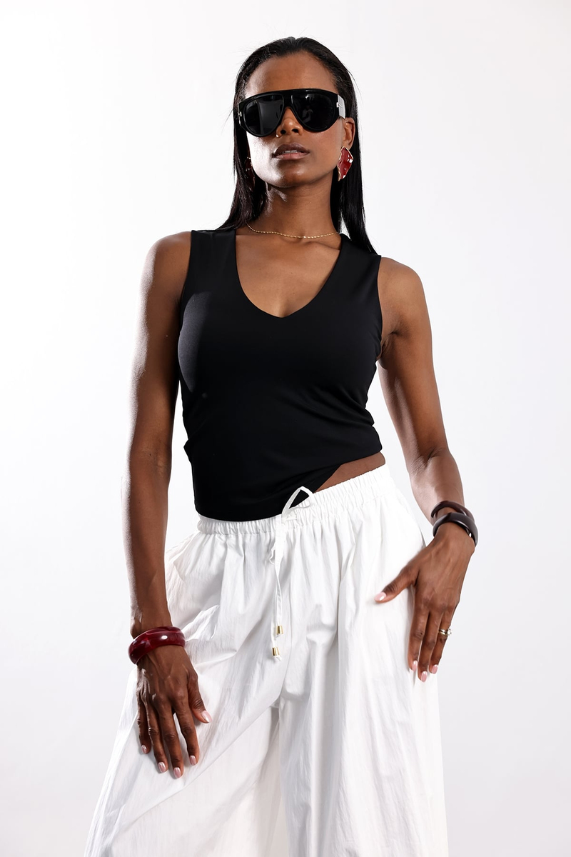 Siyah V Yaka Atlet 17564