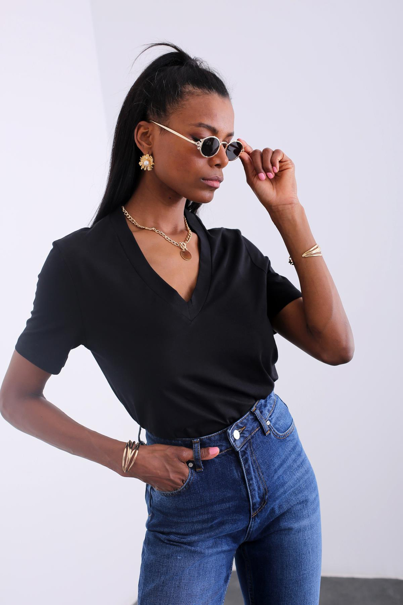 Siyah V Yaka Basic Tshirt 