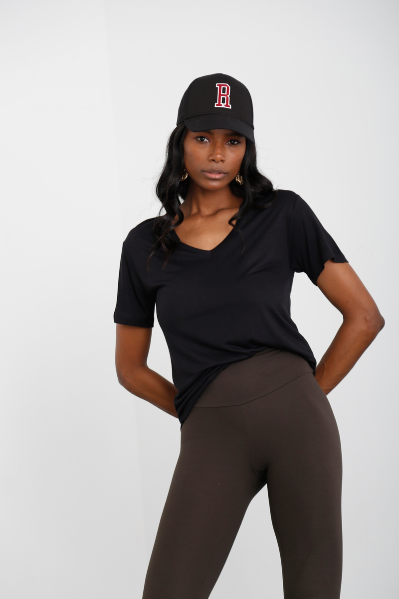 Siyah V Yaka Basic Tshirt 619