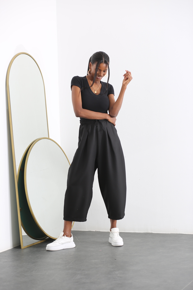 Siyah V Yaka Kısa Kol Crop Tshirt 210133