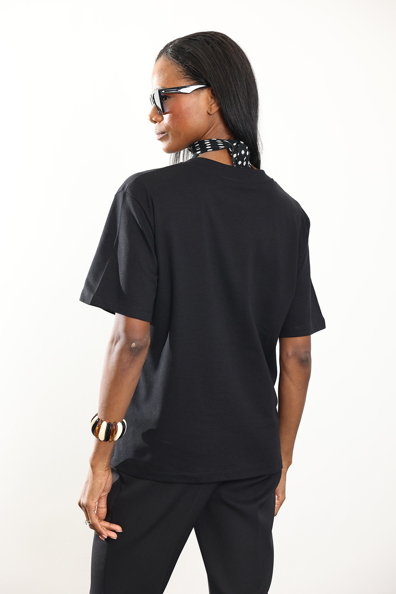 Siyah V Yaka Kısa Kollu Tişört 4021