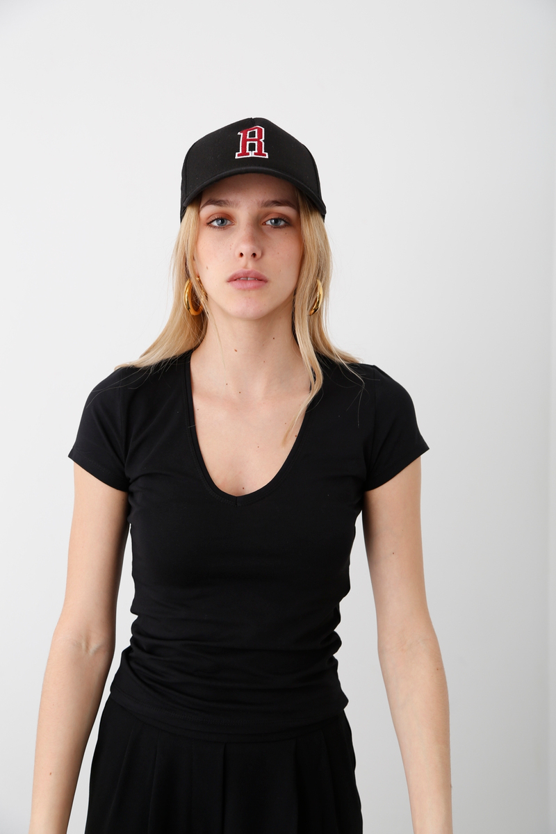 Siyah V Yaka Tshirt 4083