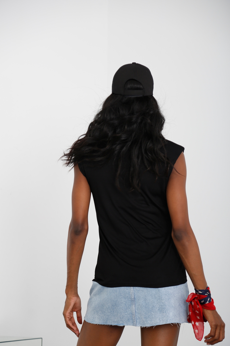 Siyah V Yaka Vatkalı Tshirt 0410