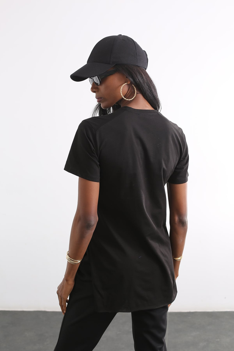 Siyah V Yaka Yırtmaçlı Tshirt 1483