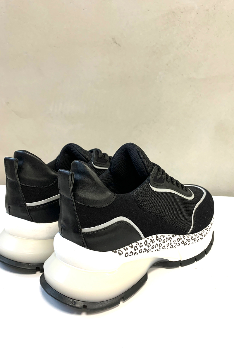 Siyah Vegan Sneaker