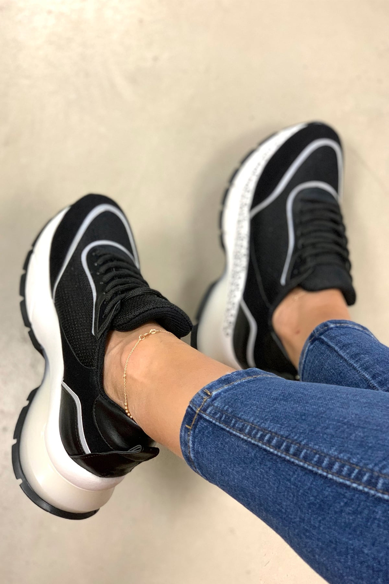 Siyah Vegan Sneaker