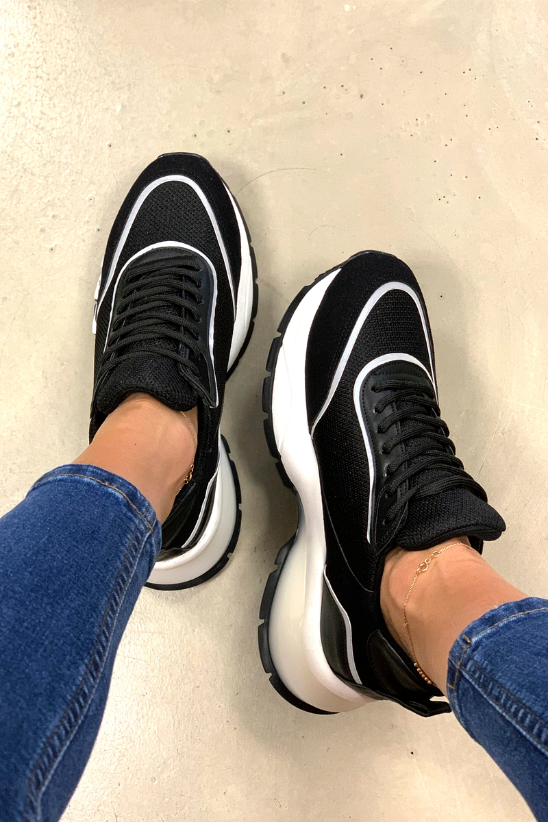 Siyah Vegan Sneaker