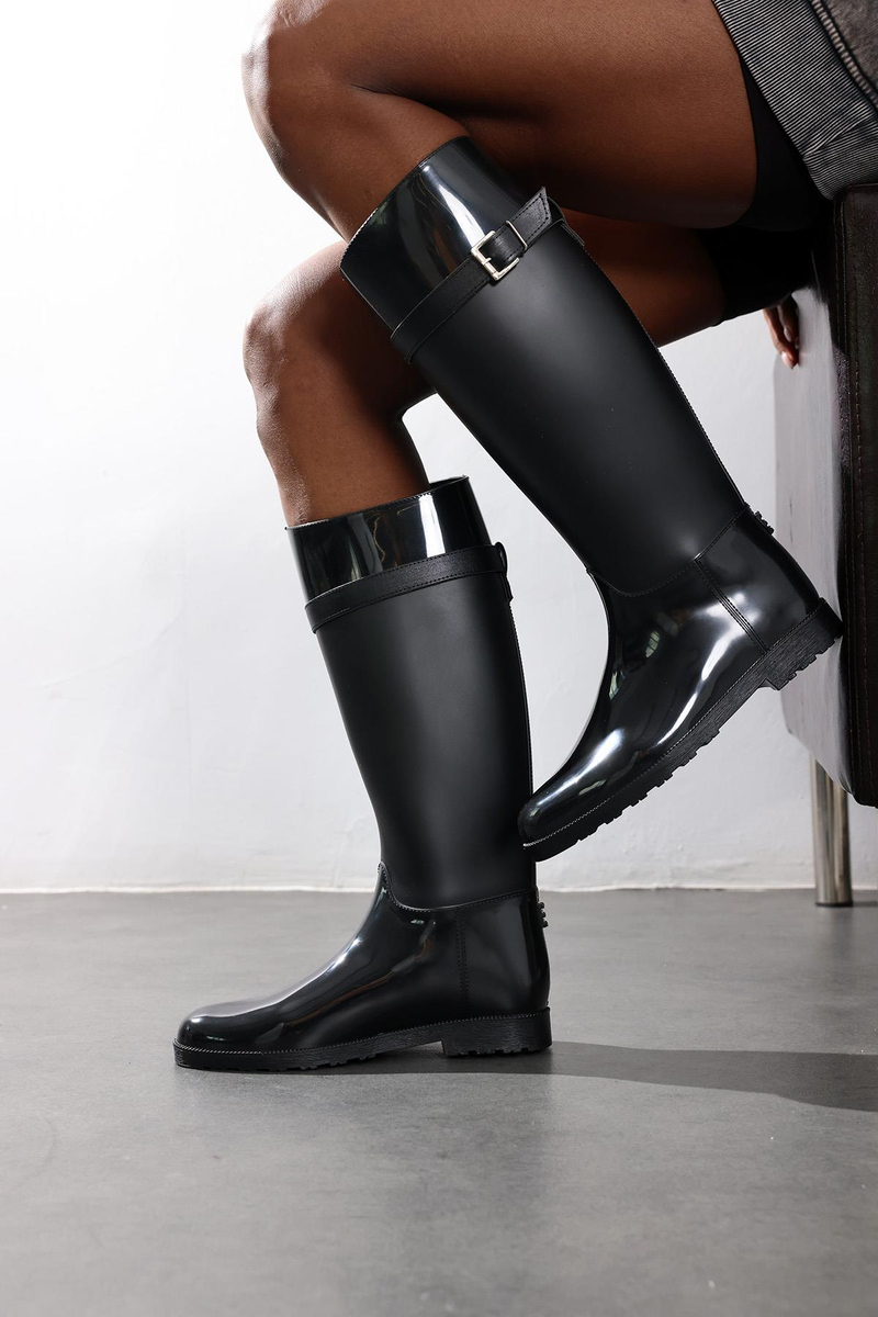 Siyah Yağmur Çizmesi 26010