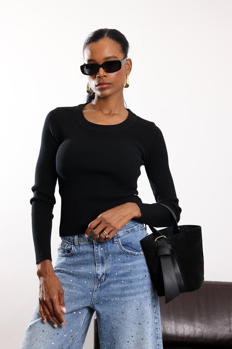 Siyah Yakası Ribanalı Fitilli Bluz 5024