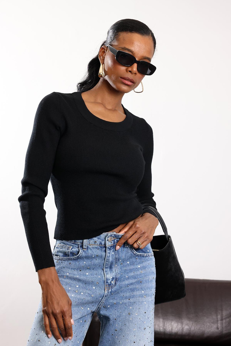 Siyah Yakası Ribanalı Fitilli Bluz 5024