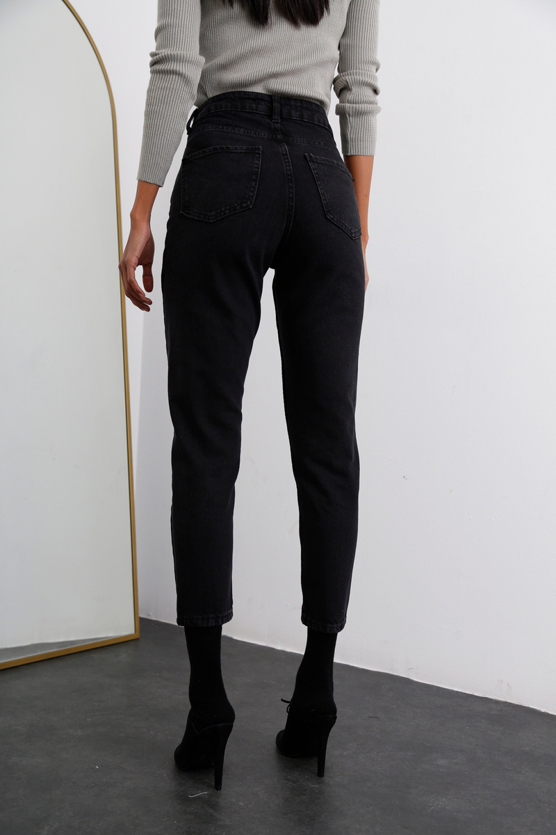 Siyah Yüksek Bel Mom Fit Jean 