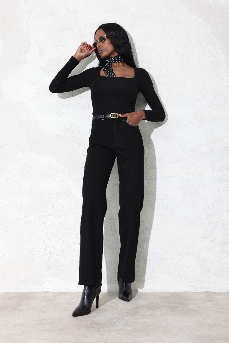 Siyah Yüksek Bel Straight Jean 