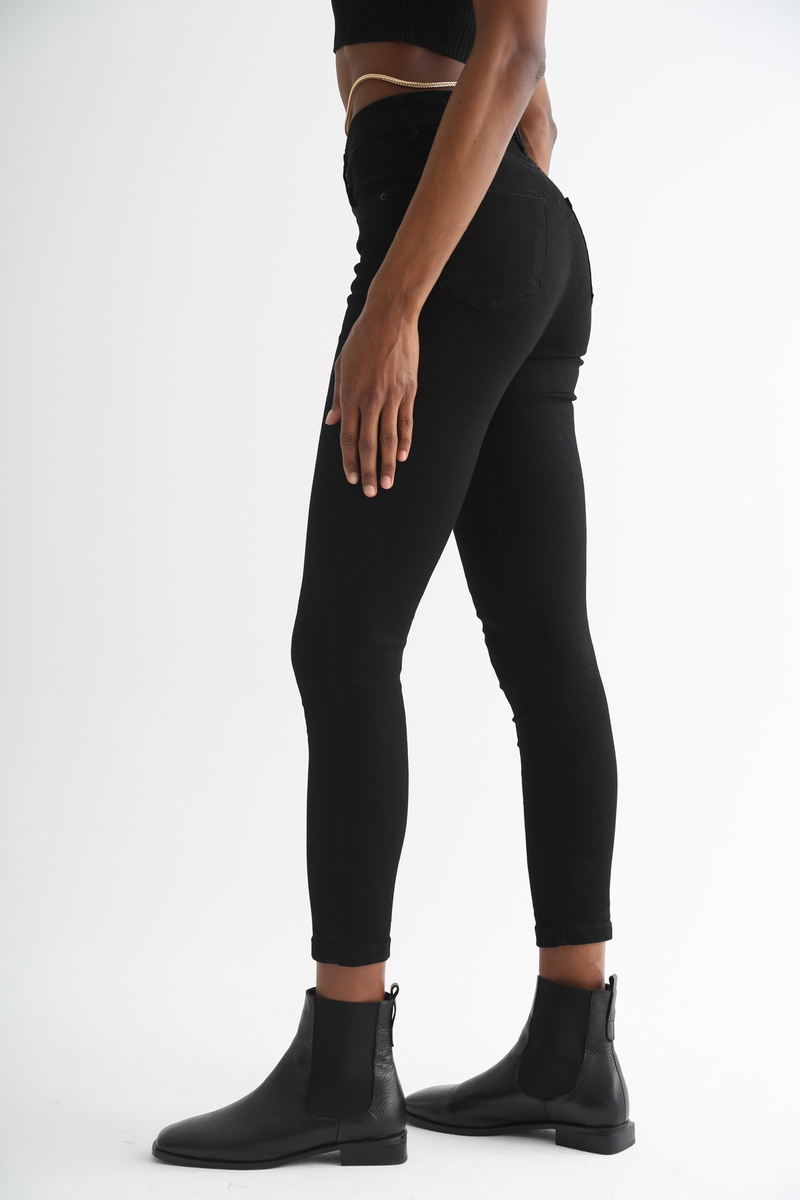 Siyah Yüksek Bel Toparlayan Slim Fit Jean 