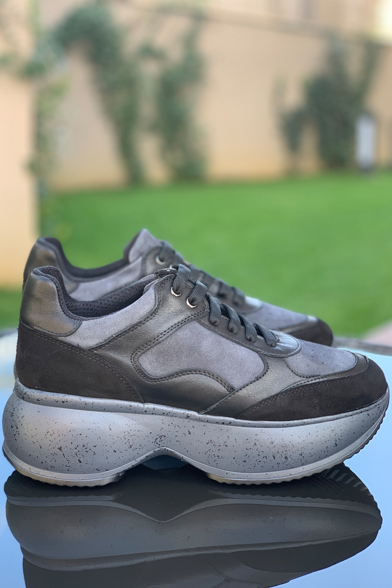 Siyah Yüksek Taban Sneaker