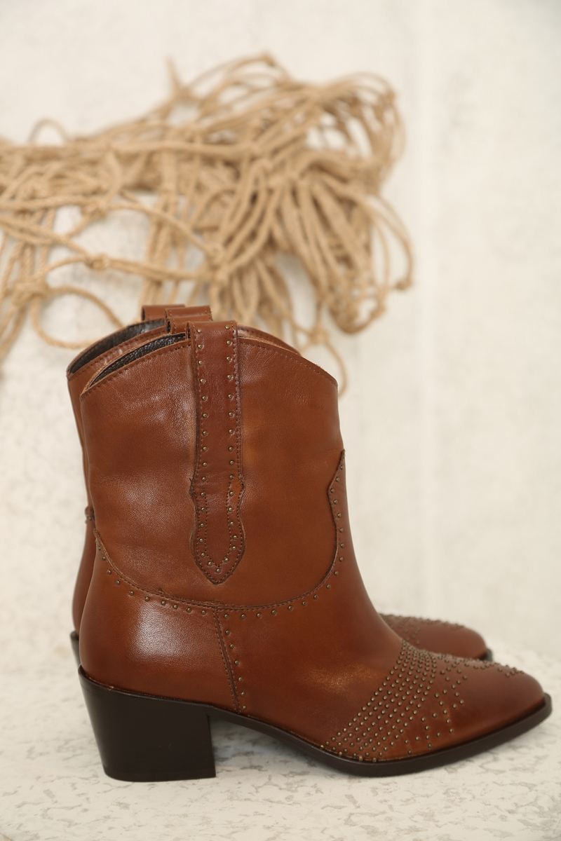 Taba Troklu Western Bot