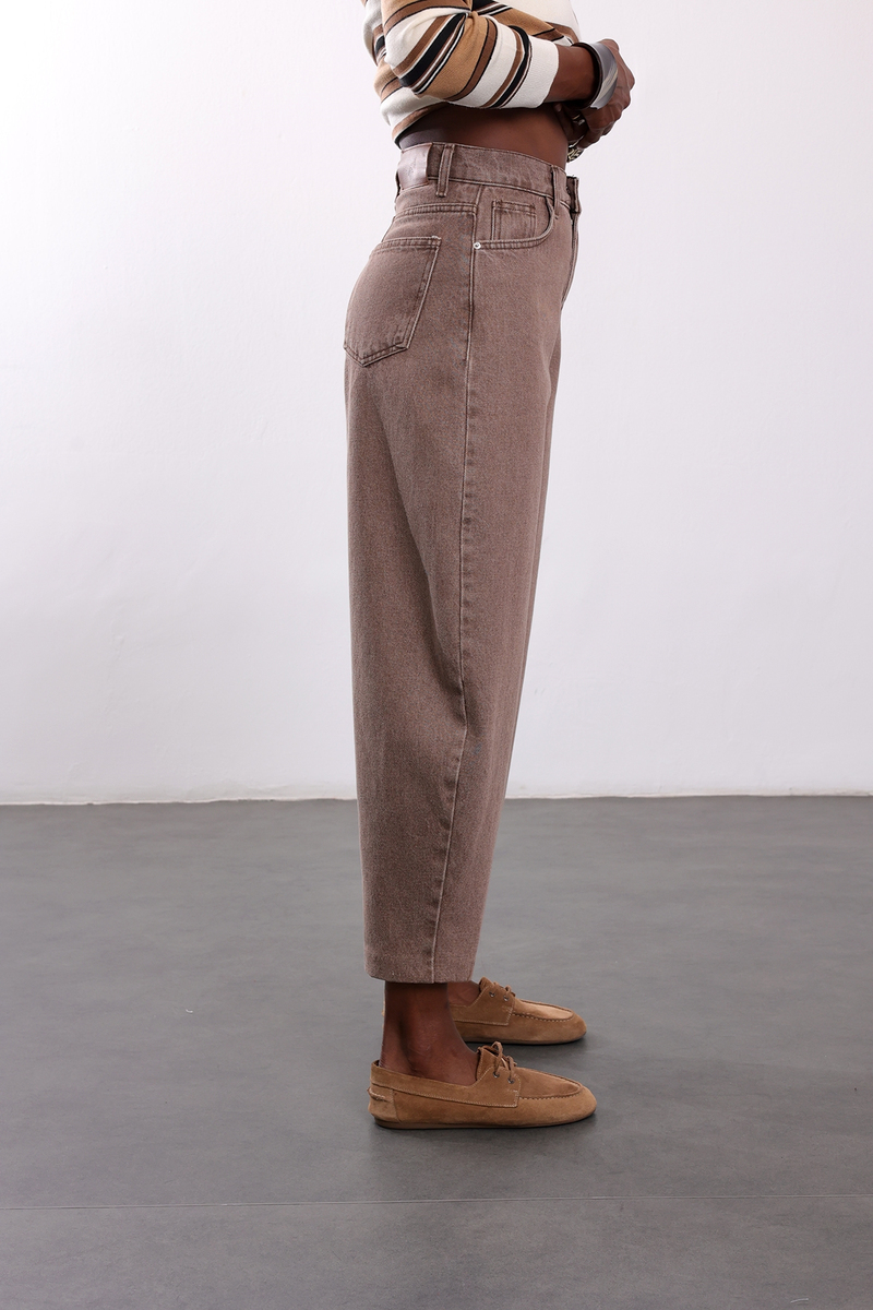 Yıkamalı Kahve Tapered Jean 0210