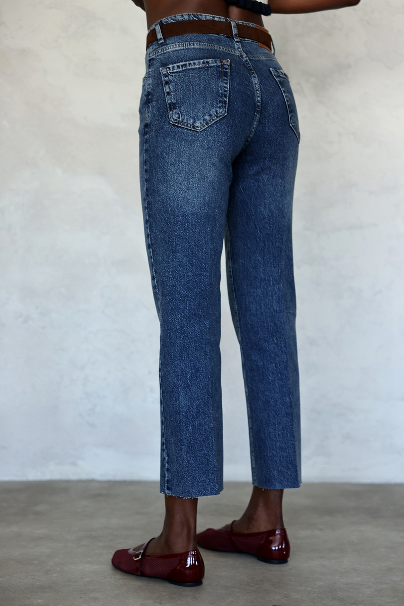Yıkamalı Mavi Kemerli Boyfit Jean 2004