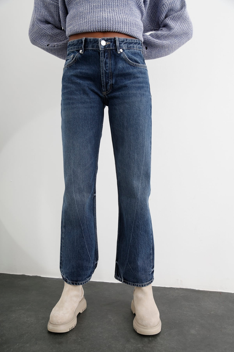Yıkamalı Mavi Orta Bel Straight Fit Jean 