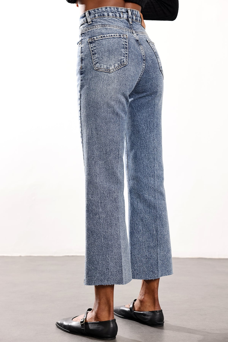 Yıkamalı Mavi Yüksek Bel Mini Flare Jean 2005