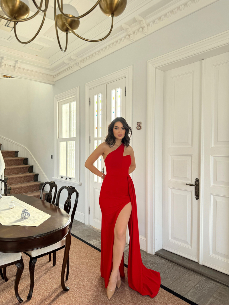 Diva Kuyruklu Yırtmaçlı Abiye 582475  KIRMIZI