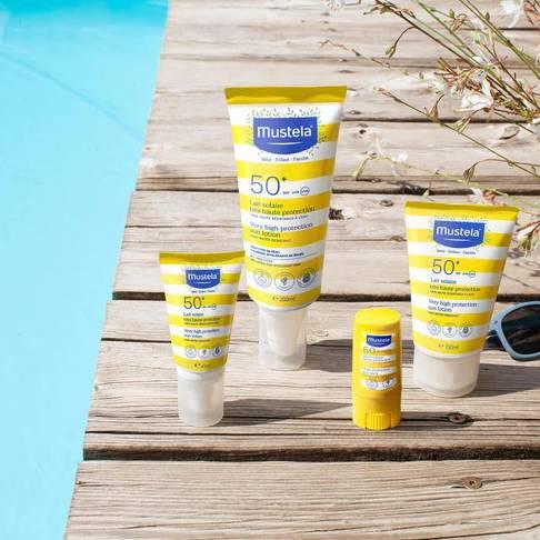 Mustela Yüksek Koruma SPF50+ Stick Güneş Kremi 9 ml