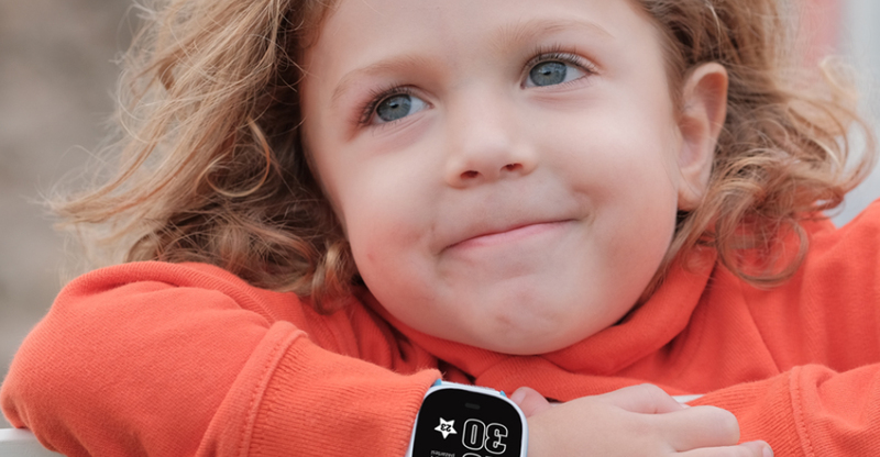 Selfie çekimi ve Renkli Dokunmatik Ekran