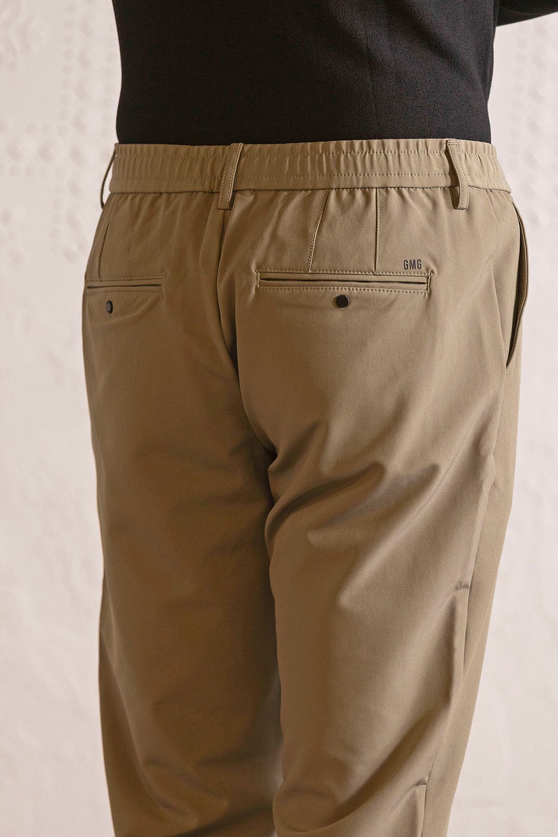 Beli Lastikli ve Bağcıklı Cepleri Çıtçıtlı Jogger Erkek Pantolon